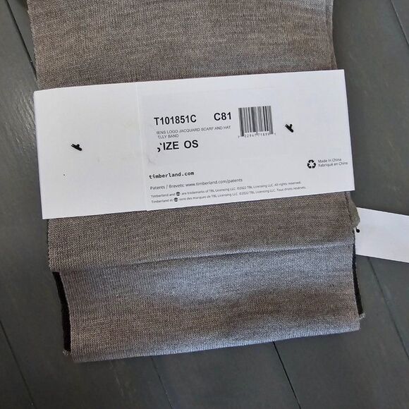Timberland Men's Gray Logo Jacquard Reversible Scarf And Beanie -2 Piece… - Picture 8 of 9